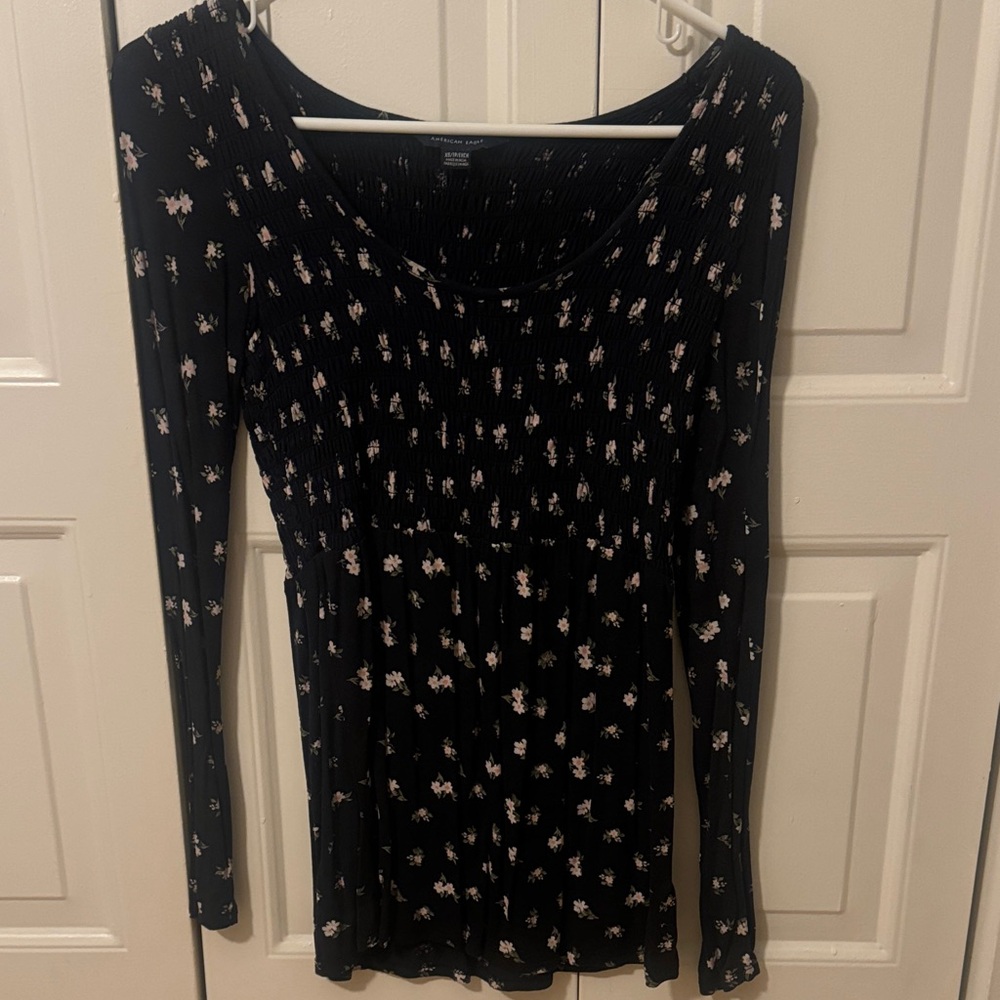 American Eagle floral blouse